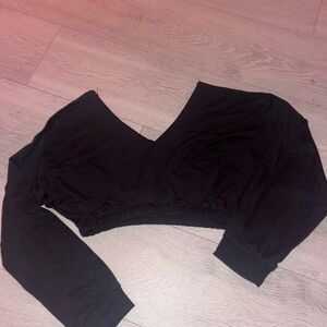 SHEIN Black Long Sleeve Crop Top